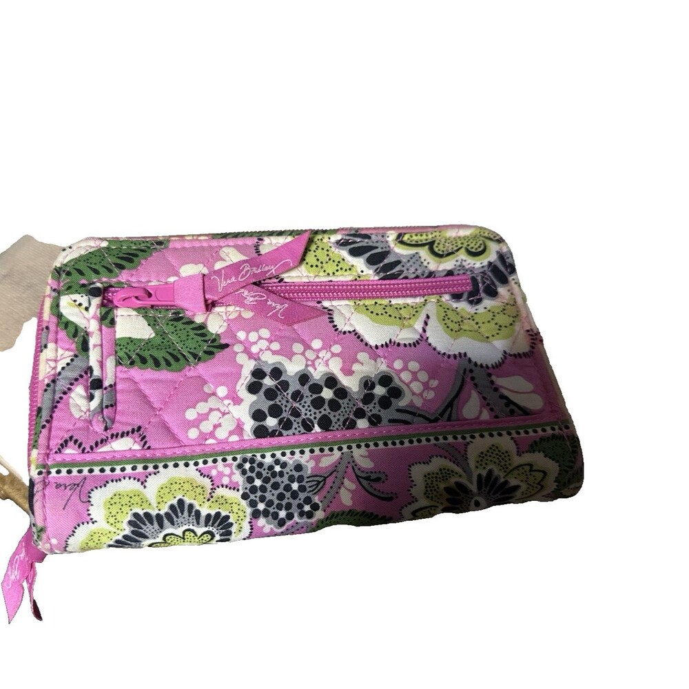 Vera Bradley Wallet Bright Pink & White Paisley Large Turnlock & Zip Wallet